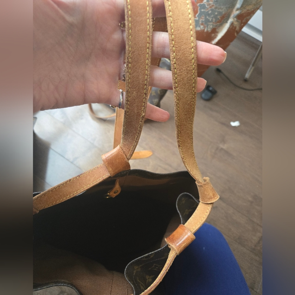 Louis Vuitton Randonnee Size PM Authentic - Picture 12 of 14